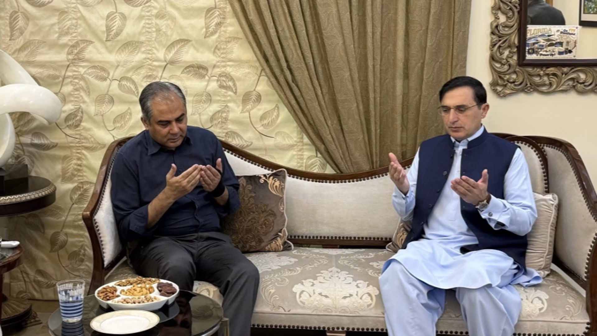 اسپیکر قومی اسمبلی کے بعد محسن نقوی بھی چیئرمین پی ٹی آئی کی رہائشگاہ پہنچ گئے