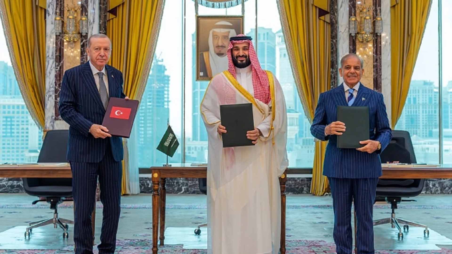پاکستان، سعودی عرب اور ترکیہ ایک ساتھ ہوں تو فوجی طاقت کتنی بنتی ہے؟ حیران کن اعدادوشمار