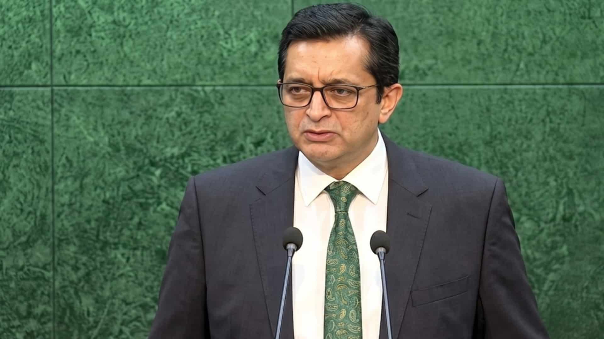 بھارت کشمیر کی متنازع حیثیت تبدیل نہیں کرسکتا، مسئلہ اقوام متحدہ کی جنرل اسمبلی میں اٹھائیں گے، ترجمان دفتر خارجہ
