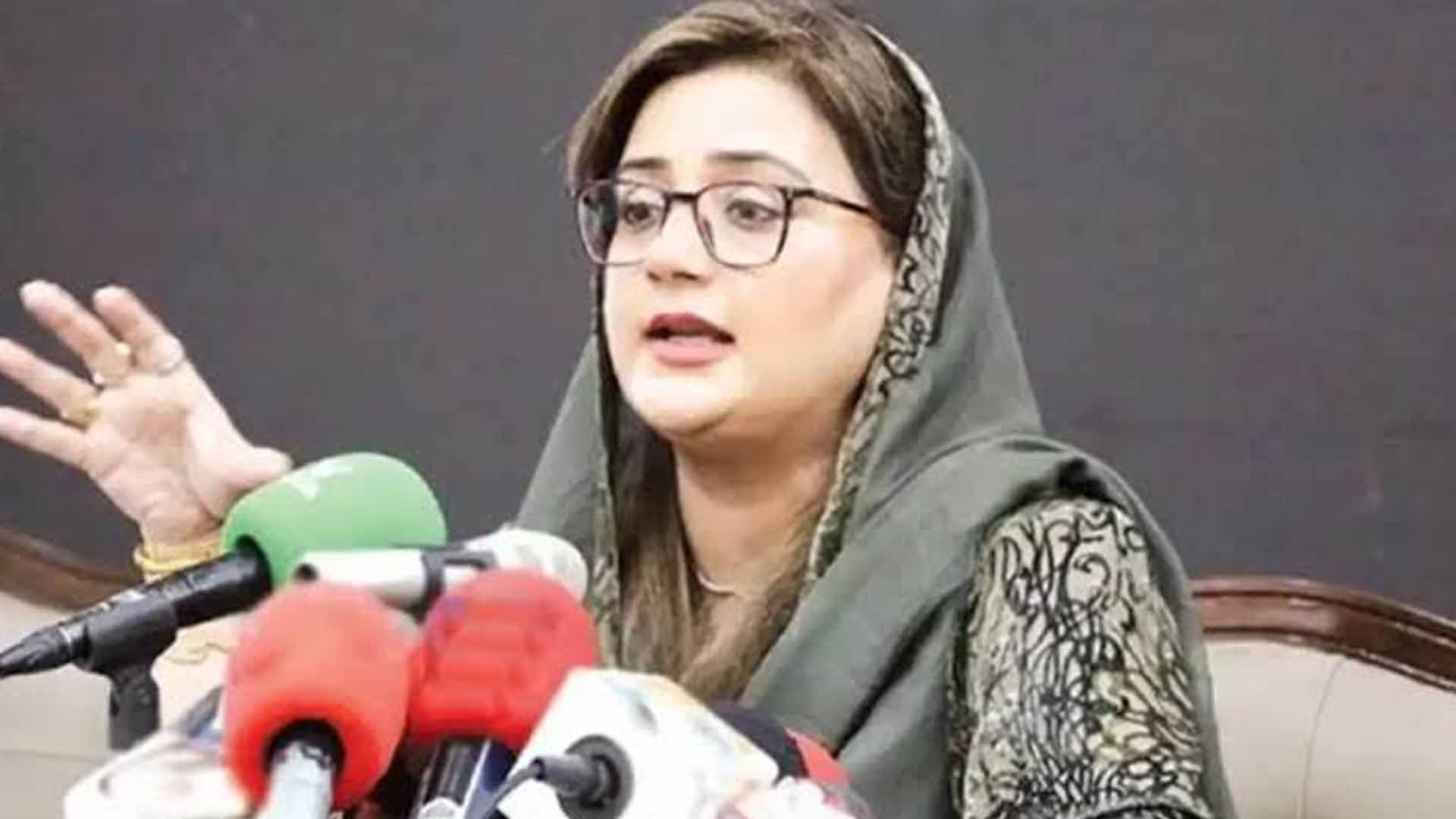 سہیل آفریدی کو حراست میں نہیں لیا گیا، وہ خود پولیس وین میں بیٹھے: عظمیٰ بخاری