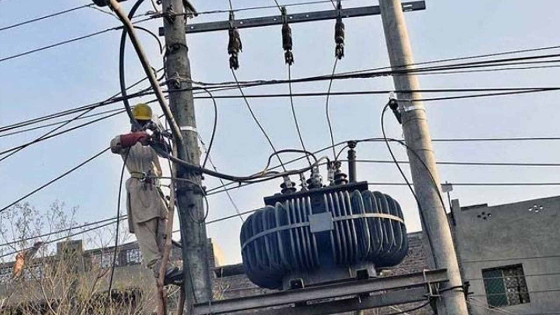 بجلی چوروں کیخلاف بڑا فیصلہ، ٹرانسفارمرز پر نیا  سسٹم لانے کی تیاری