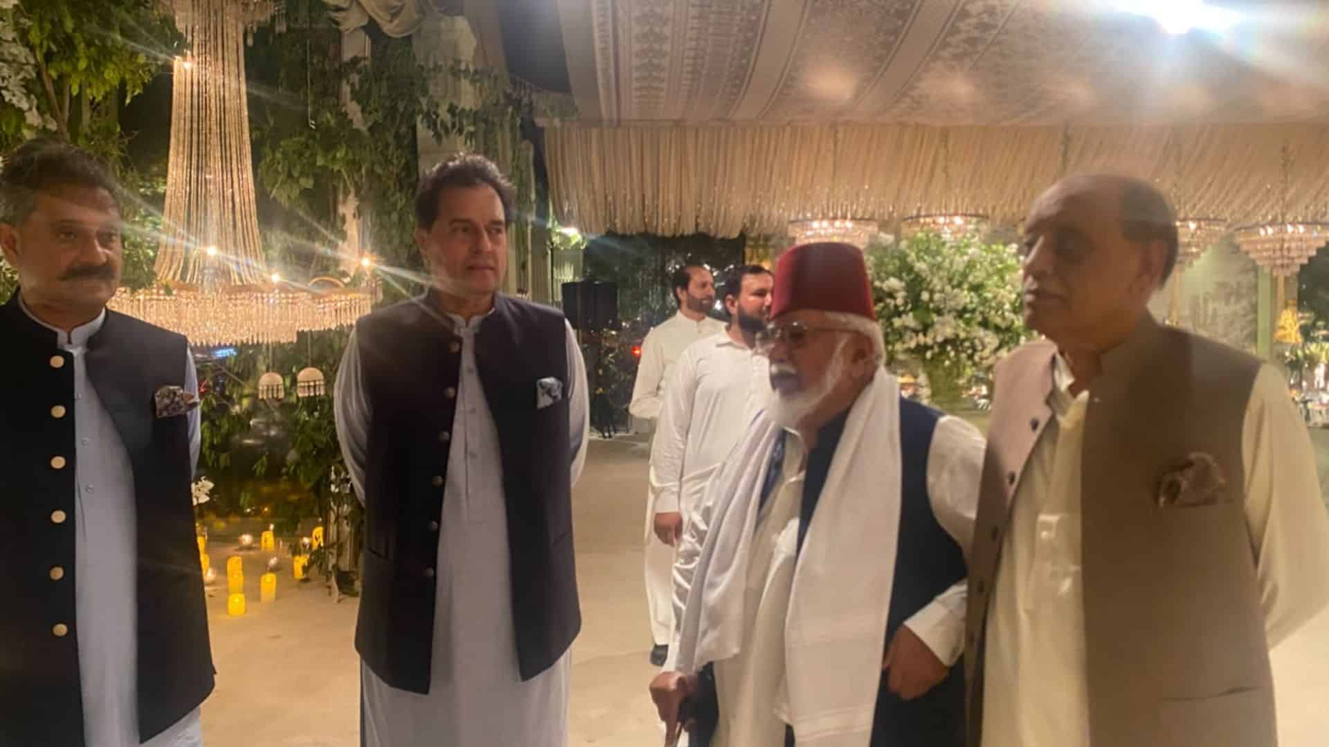 مریم نواز کی صاحبزادی کے نکاح کی تصاویر منظر عام پر آگئیں