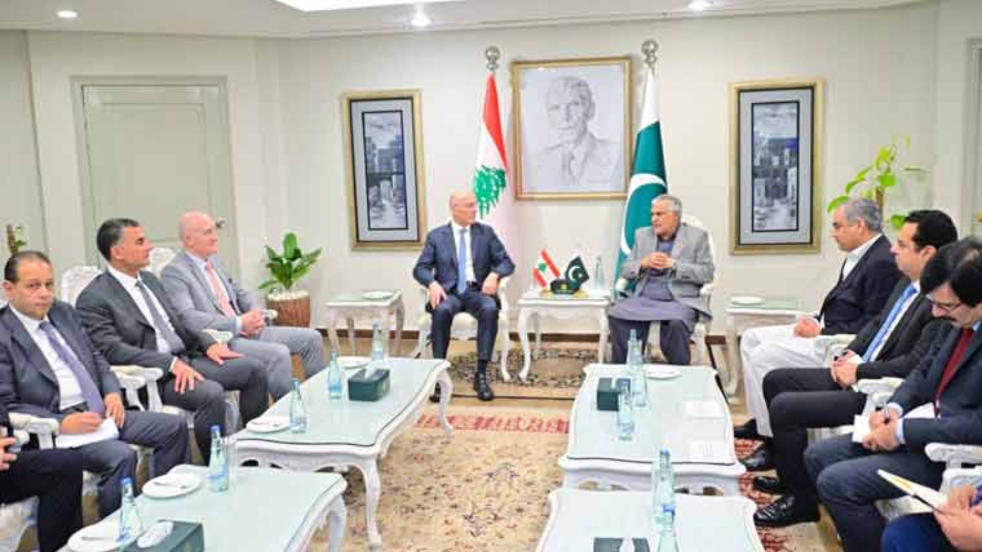 اسحاق ڈار سے لبنانی وزیر داخلہ کی ملاقات، دوطرفہ تعاون مزید بڑھانے پر اتفاق