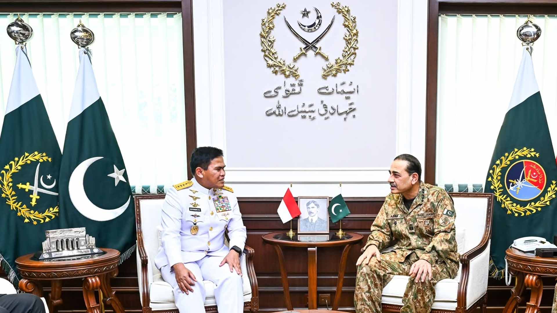 فیلڈ مارشل عاصم منیر سے انڈونیشین نیول چیف کی ملاقات، دفاعی تعاون بڑھانے پر اتفاق