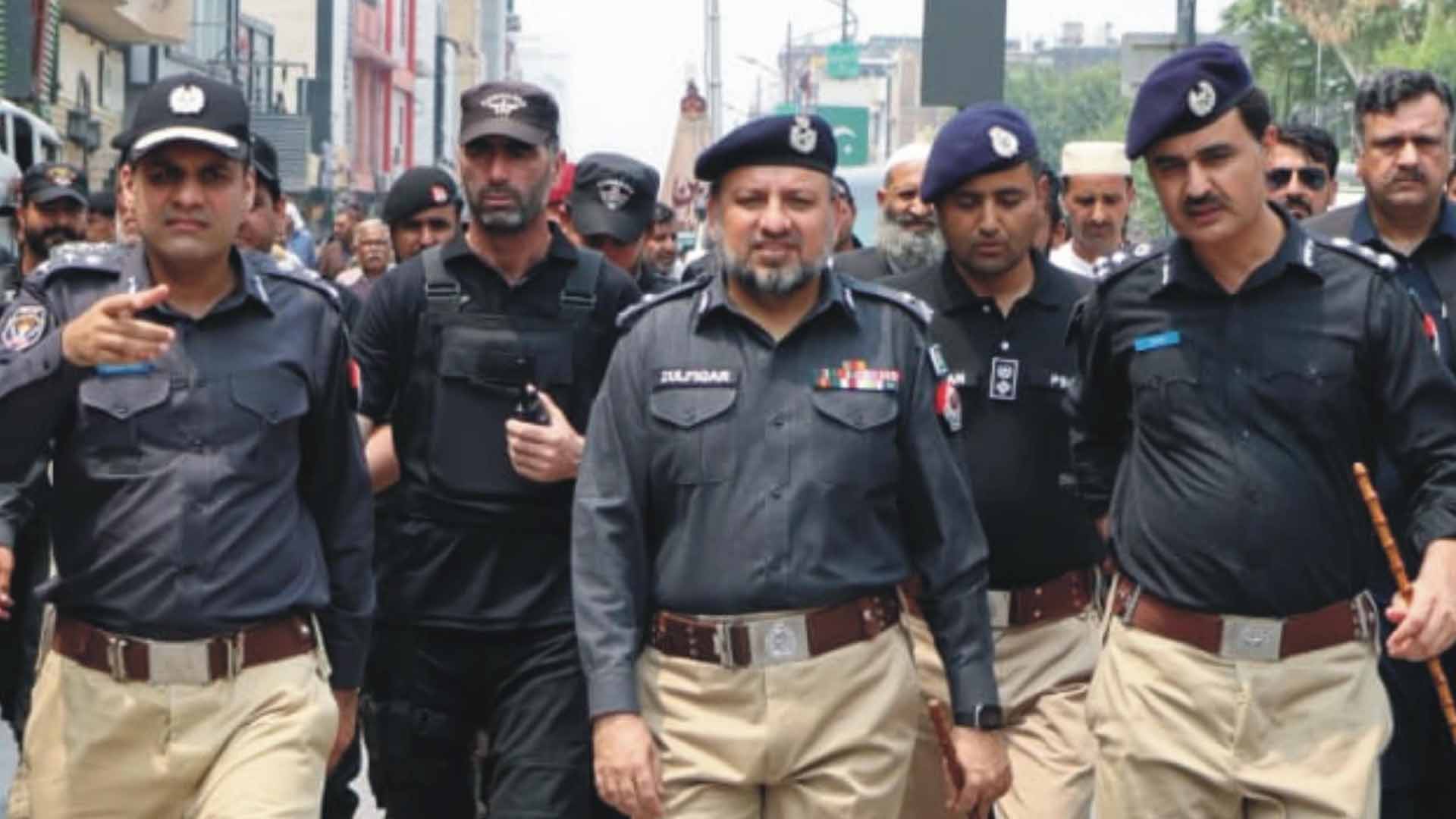 کے پی کے بیورو کریسی کی نئی چال ،آئی جی پی سمیت تمام افسران کو ماتحت کرنے کا منصوبہ بنا لیا