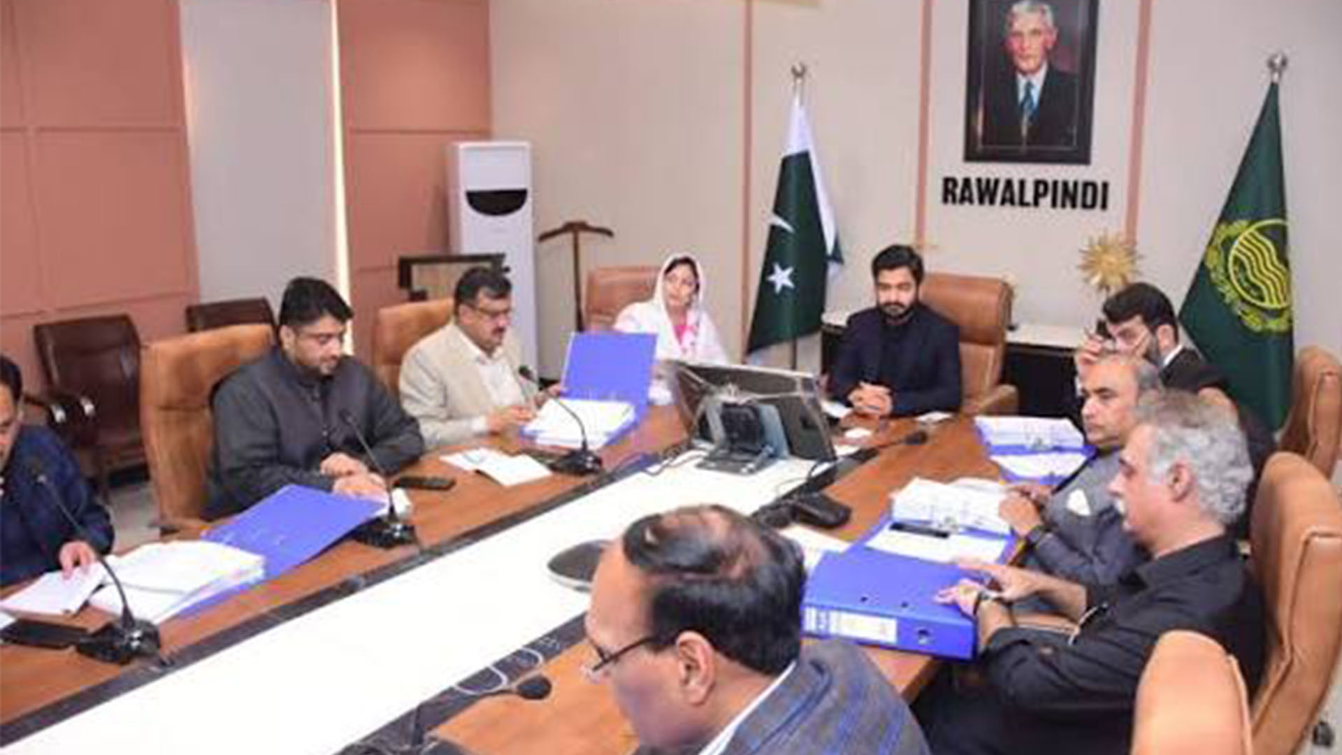 اب کمشنر، ڈپٹی کمشنر اور اسسٹنٹ کمشنر بھی یونیفارم پہنیں گے، بڑا فیصلہ