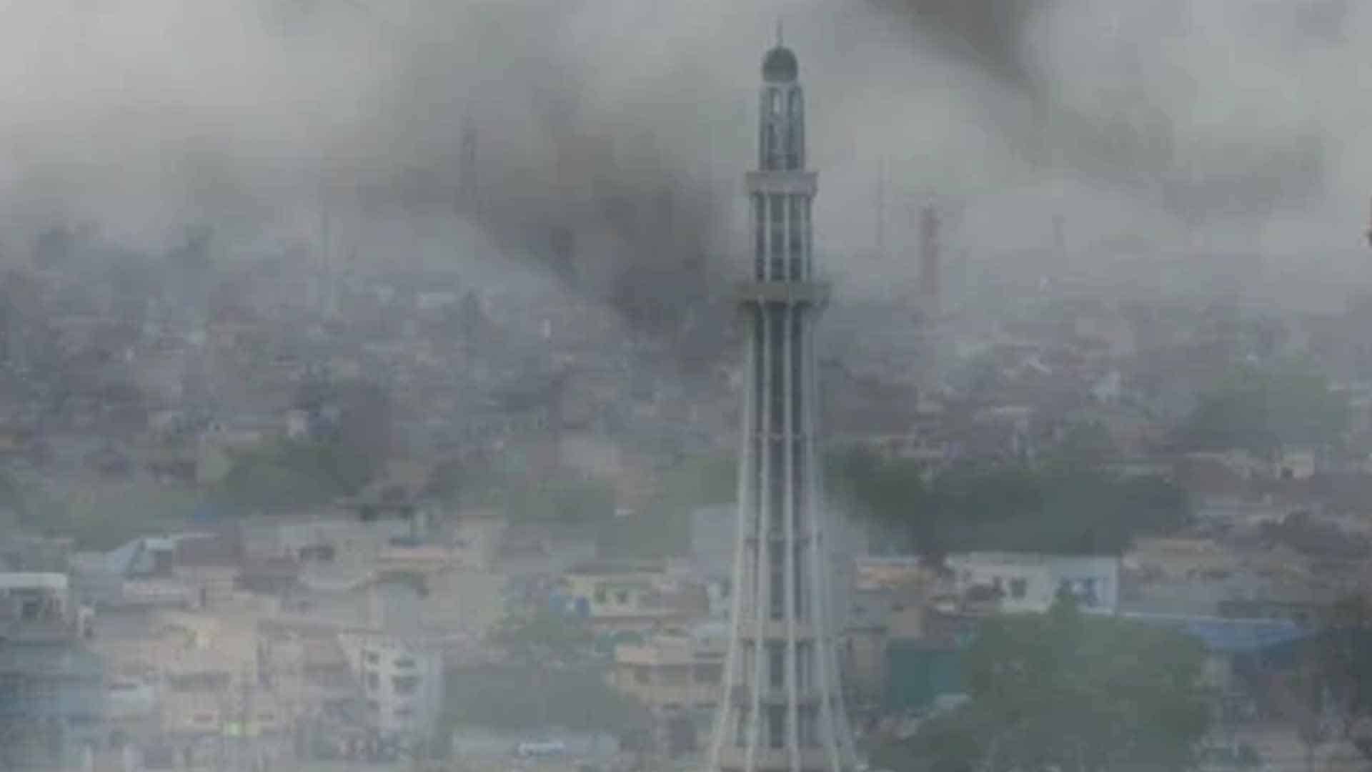 پنجاب میں اسموگ کے خلاف کریک ڈاؤن تیز،11صنعتی یونٹس سیل