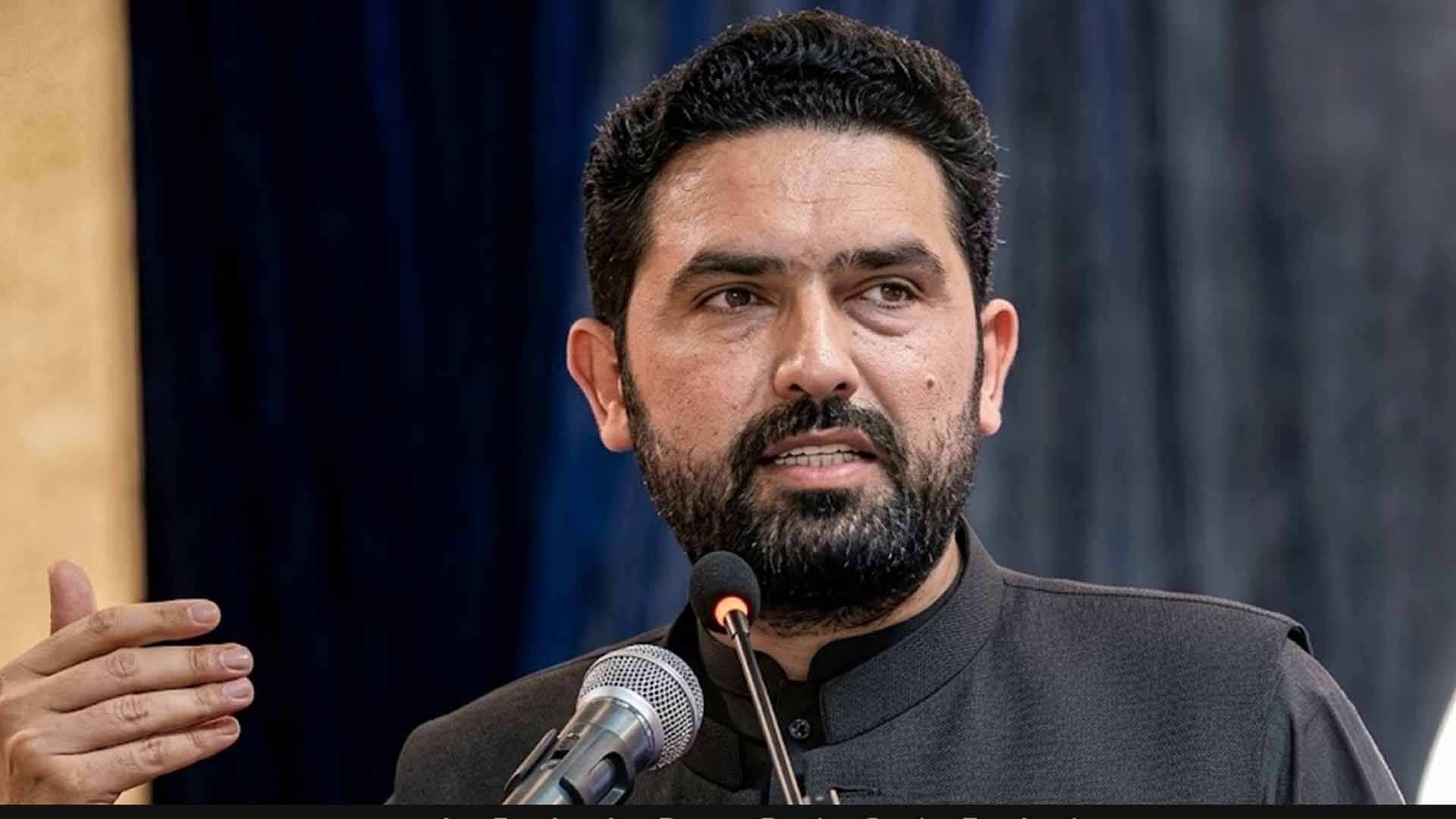 کیا پشتونوں کا خون اتنا سستا ہے؟  صحافی کا سہیل آفریدی سے کوہاٹ بم دھماکے پر سوال، وزیراعلیٰ بھڑک اٹھے