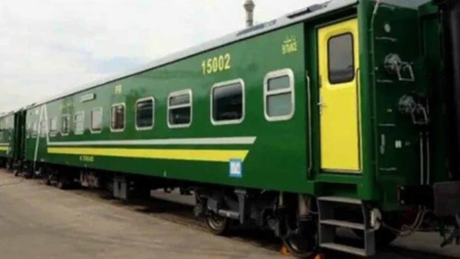 ریلوے مسافروں کے لیے خوشخبری،نئی پریمیم پارلر سیٹس متعارف کرانے کا فیصلہ