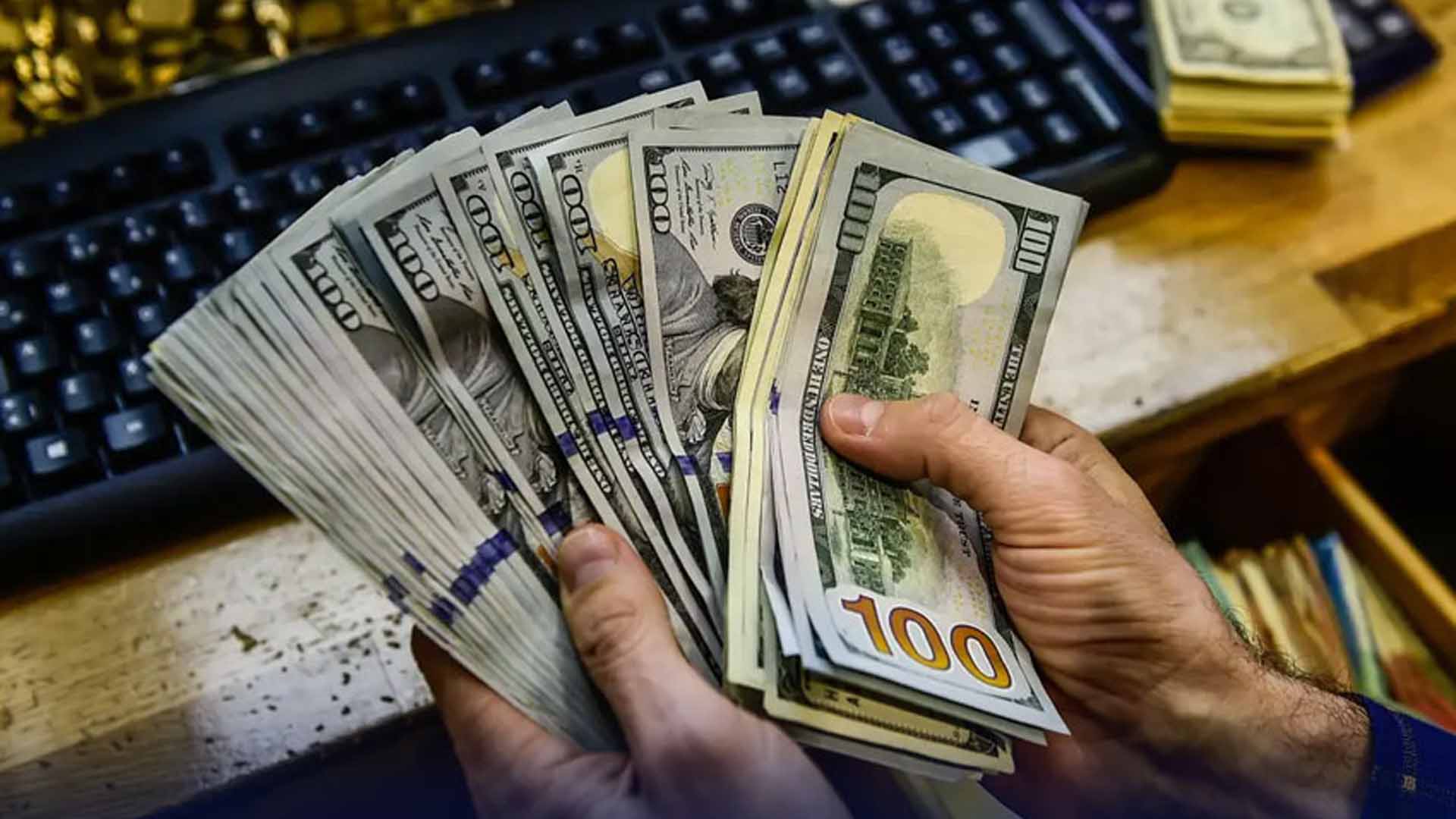 سٹیٹ بینک کے ڈالر ذخائر  پہلی بار 21 ارب سے تجاوز کرگئے