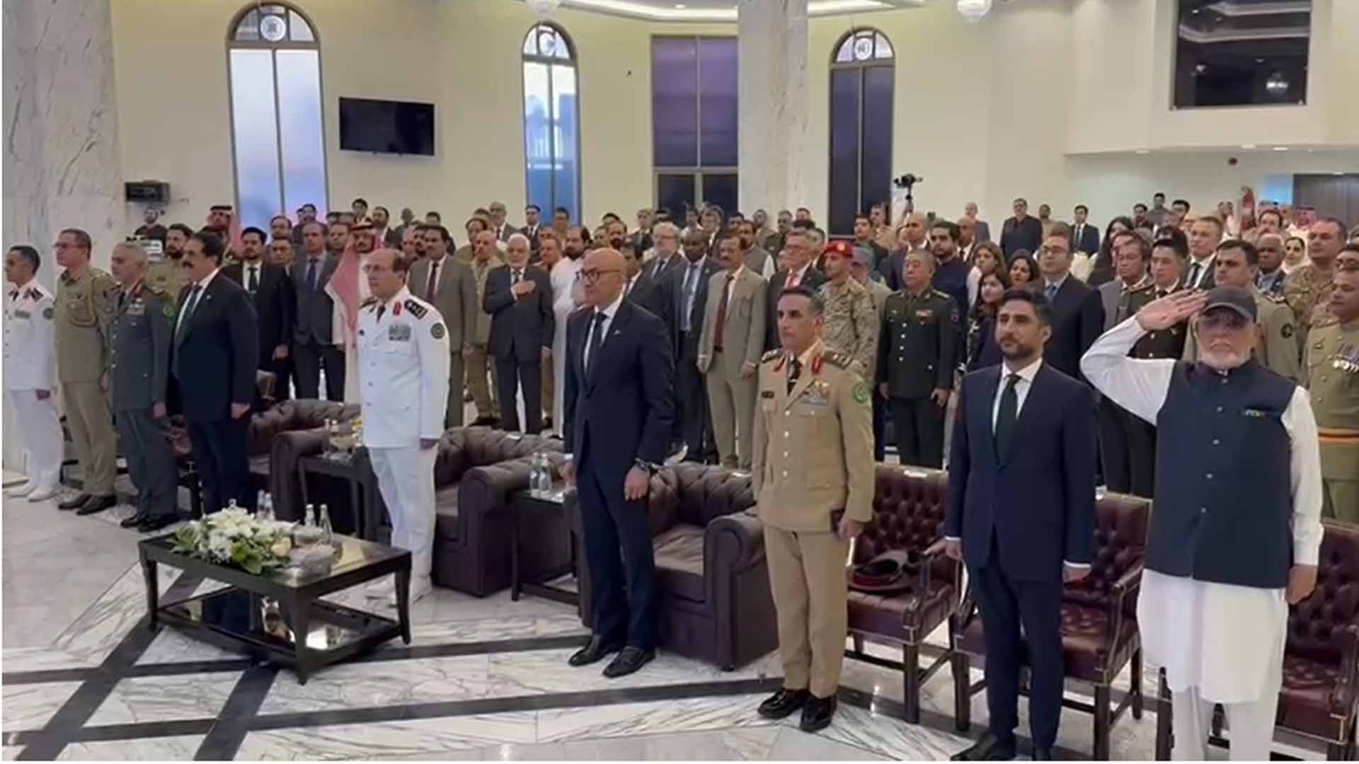 سعودی عرب میں یومِ دفاع کی تقریب، شہدائے پاکستان کو شاندار خراجِ عقیدت پیش