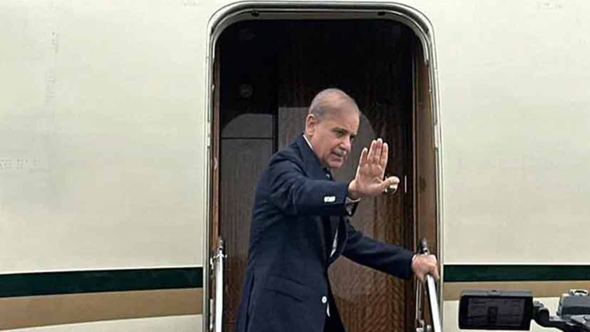 وزیراعظم شہباز شریف دو روزہ دورے پر برطانیہ روانہ