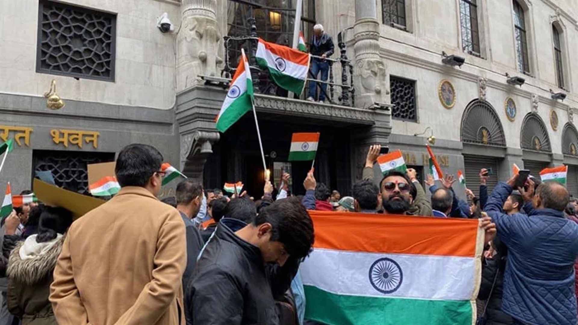 بھارت میں جمہوری آزادیوں کا گلا گھونٹا جا رہا، لندن میں تارکین وطن نے مودی سرکار  کا فاشسٹ چہر ہ بے نقاب کر دیا