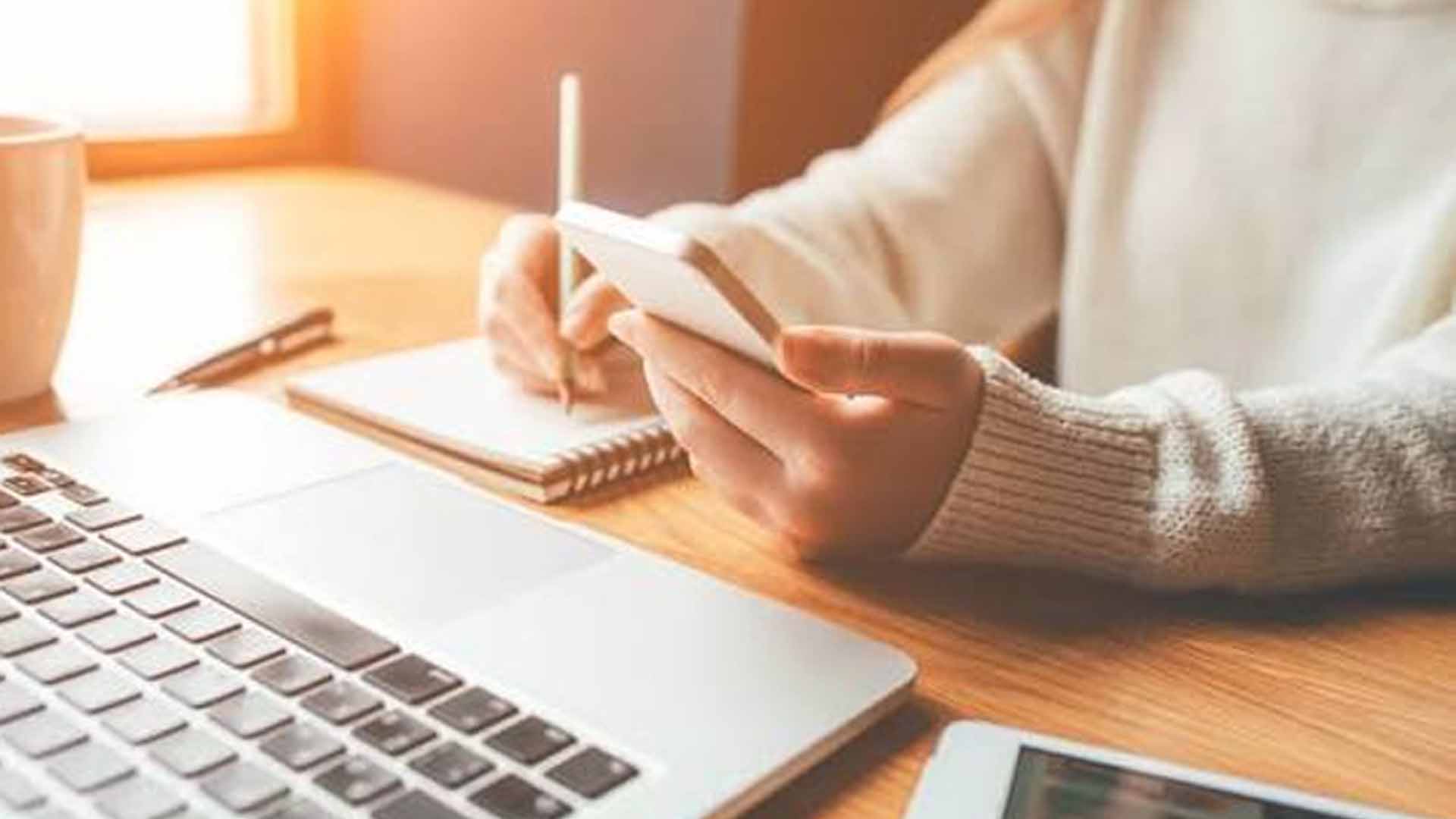 تعلیم میں اے آئی کی سہولت یا نقل کا نیا راستہ؟95 فیصد طلبہ اے آئی سے اسائنمنٹ لکھوانے لگے
