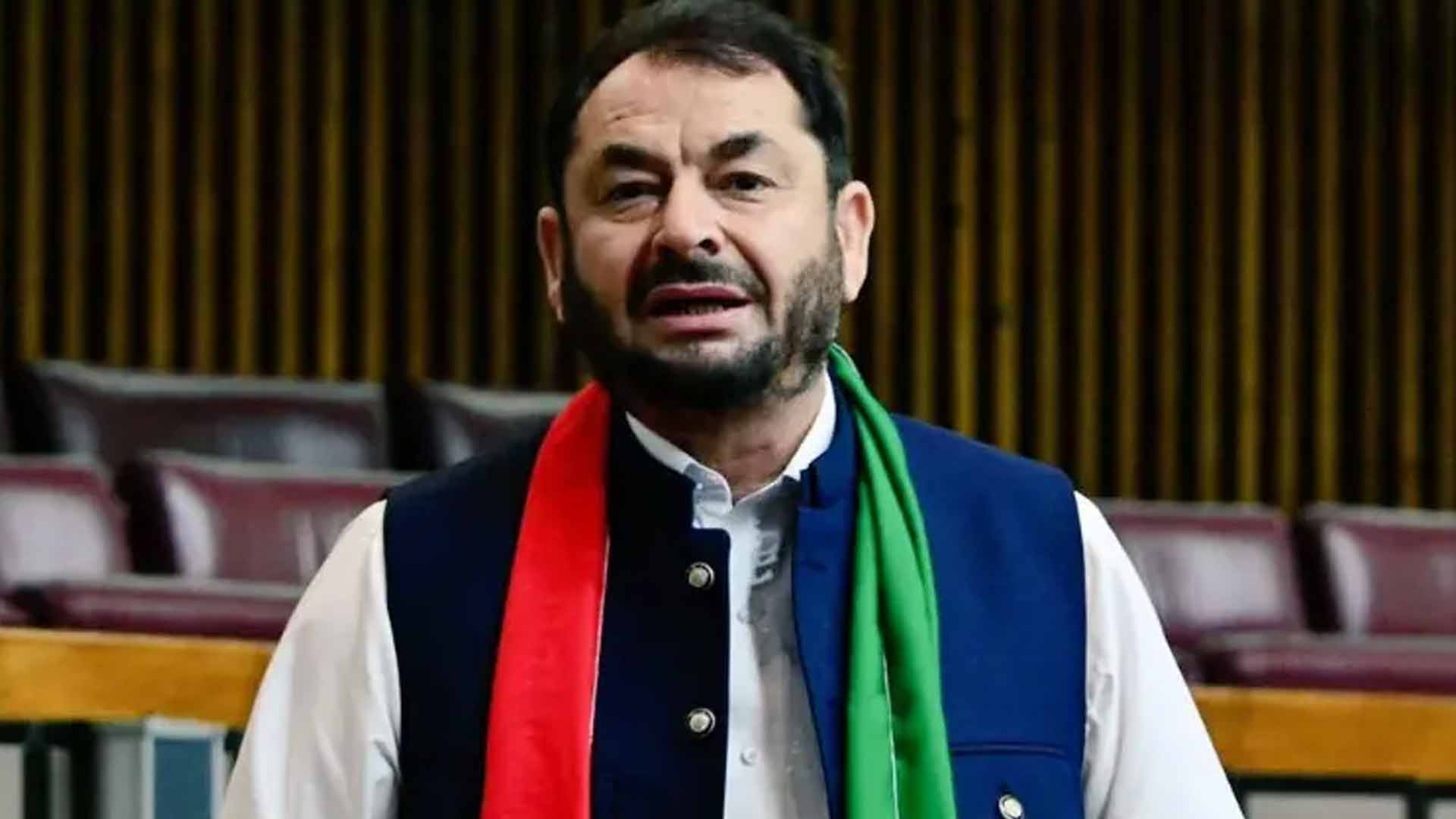 پی ٹی آئی میں بغاوت کا آغاز، ورکر اور عوام تیاری پکڑیں، لانگ مارچ ہوکر رہے گا، اقبال آفریدی