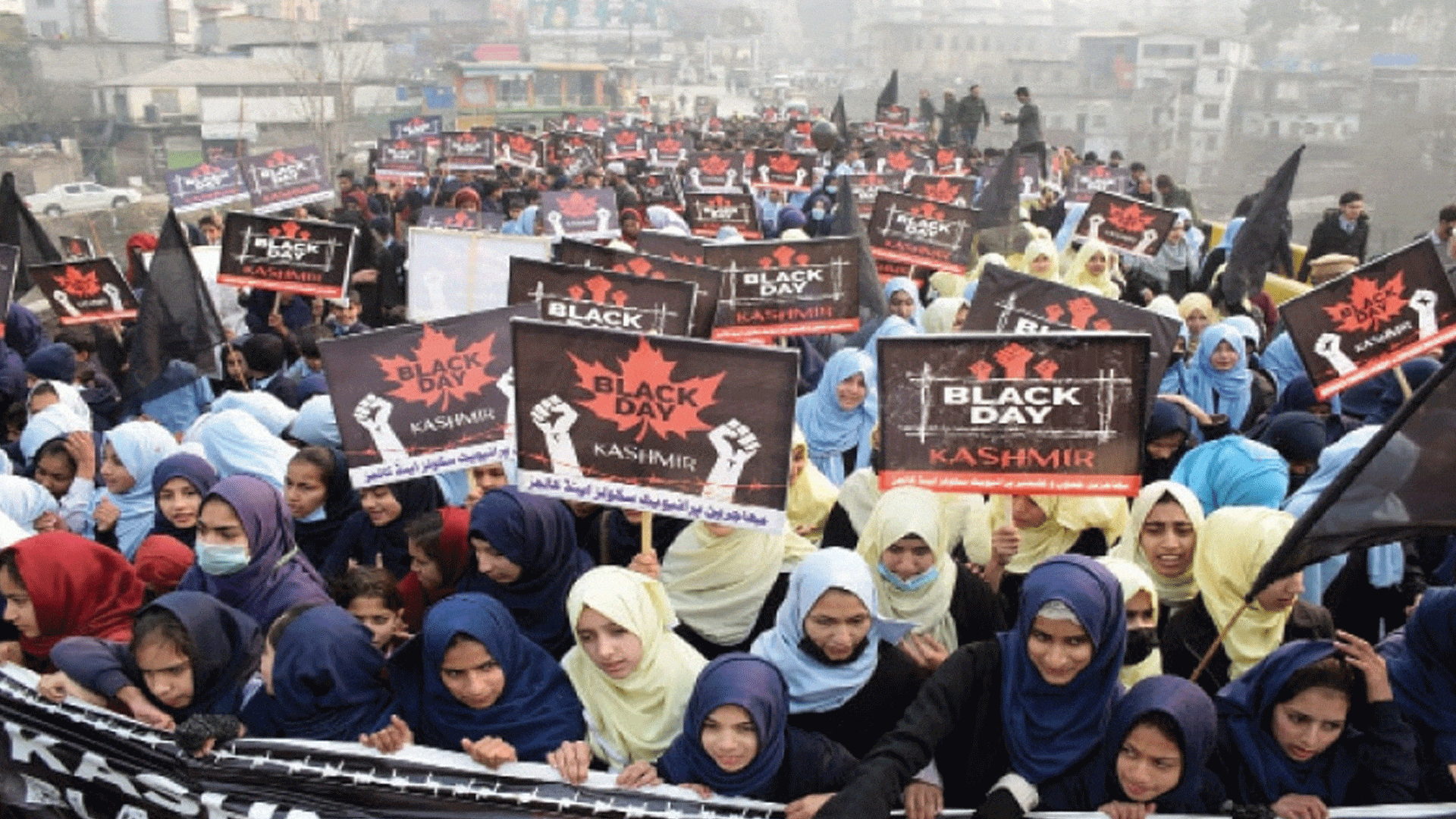کشمیر پر ناجائز بھارتی قبضے کو 79 سال گزر گئے، دنیا بھر میں مقیم کشمیریوں کا یومِ سیاہ، صدر، وزیراعظم کا حقِ خودارادیت کی حمایت کا اعادہ