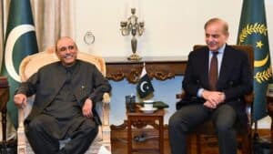 صدر آصف زرداری سے شہبازشریف کی ملاقات، سیاسی و سیکیورٹی صورتحال پر تبادلہ خیال