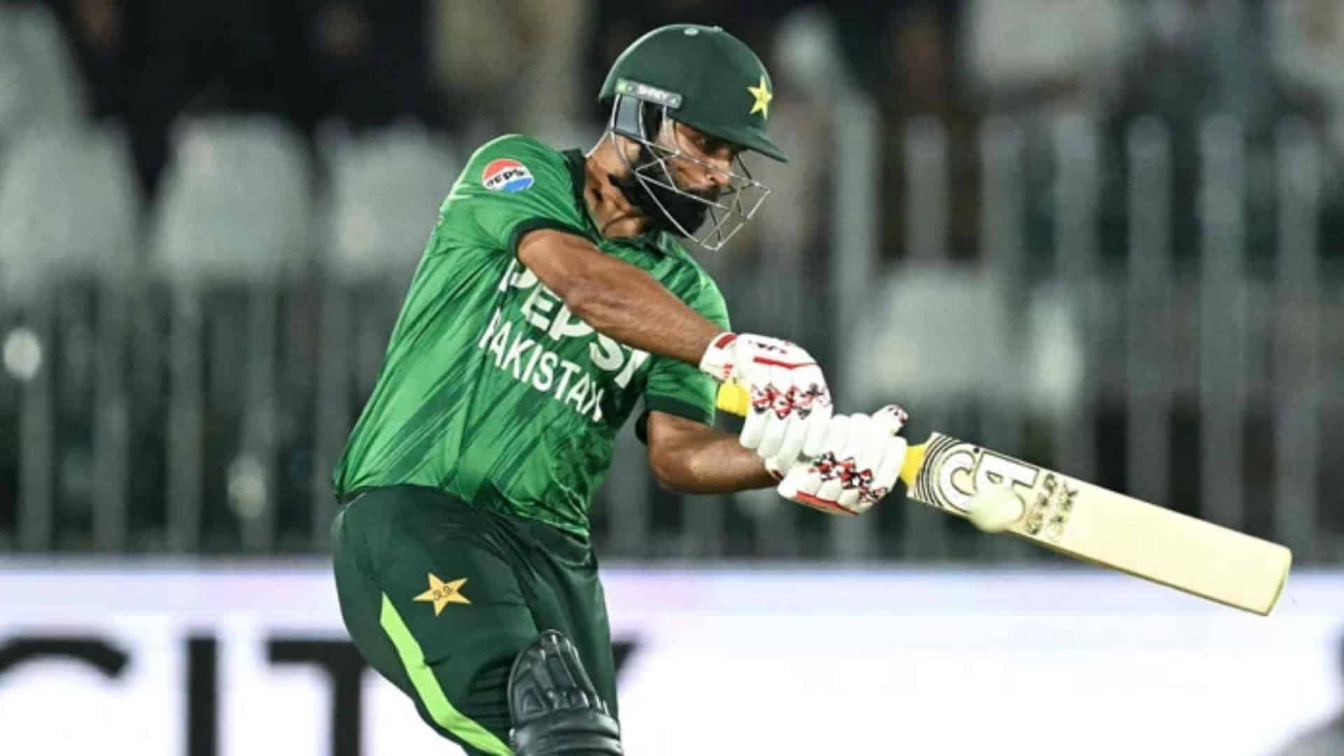 فخر زمان کی تاریخی کامیابی، ٹی 20 انٹرنیشنل میں 100 چھکے لگانے والے پہلے پاکستانی بن گئے