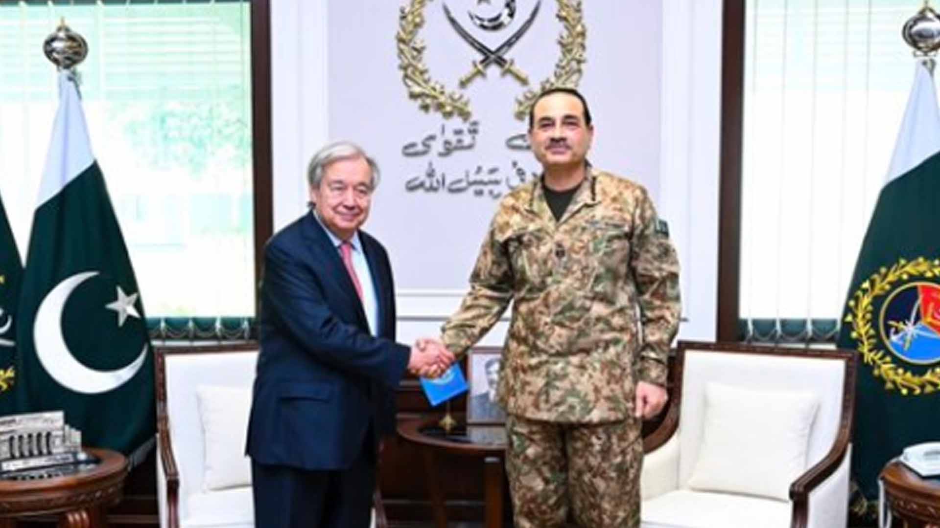 ایک میز،تین بڑے معاملے،فیلڈ مارشل اور گوتریس کی  ملاقات میں کشمیر، پانی اور افغانستان پر گفتگو