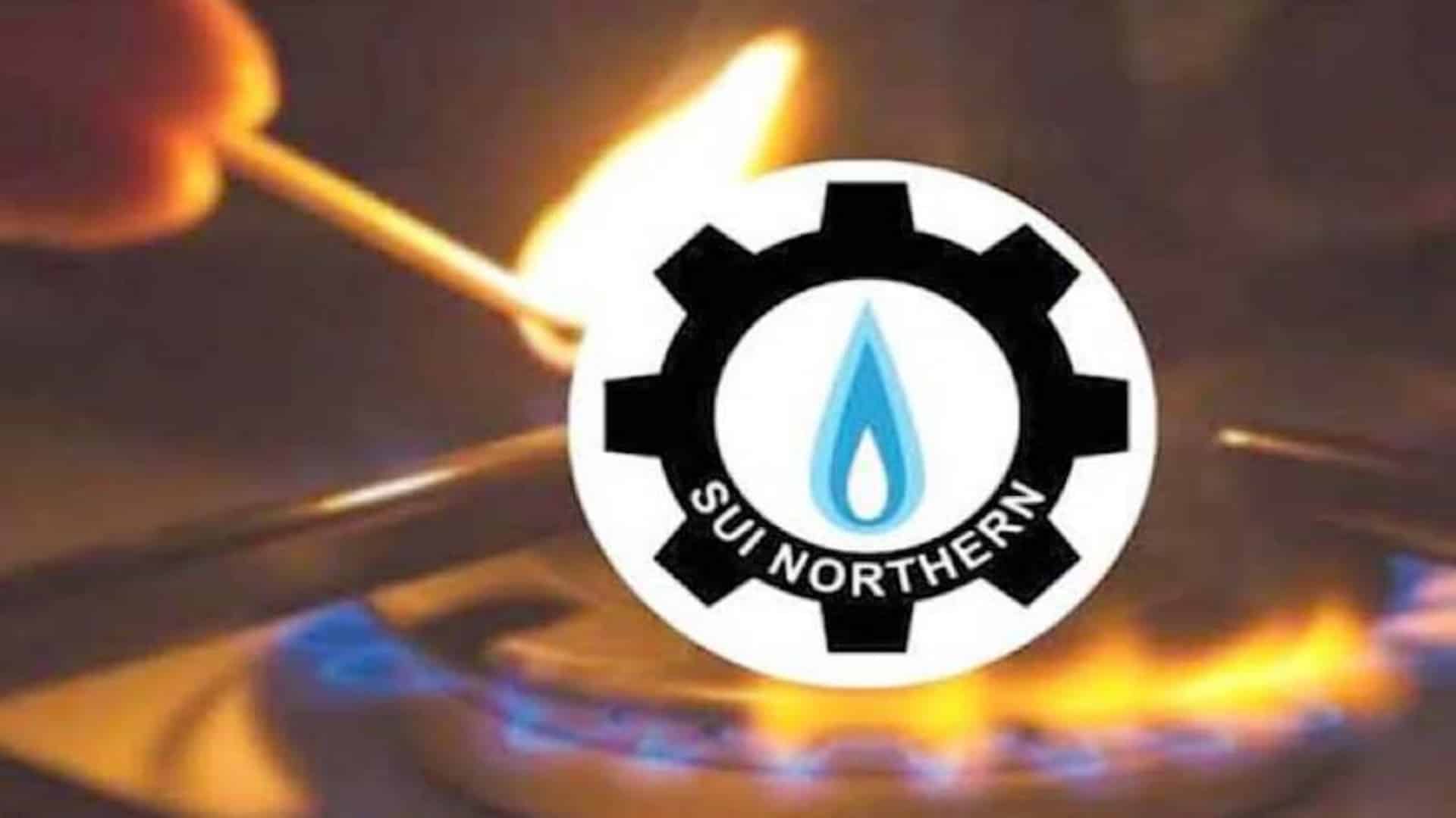 ایل این جی کی قیمت میں بڑی کمی، گیس صارفین کے بلوں پر کیا اثر پڑے گا؟