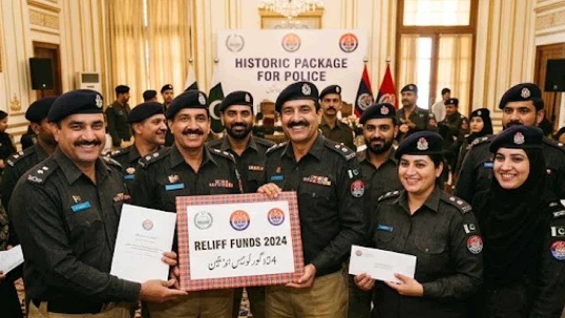 13 سال بدامنی کا عذاب سہنے والی پولیس  کو گورنر نے 48 گھنٹوں میں تاریخی ریلیف پیکج دے دیا