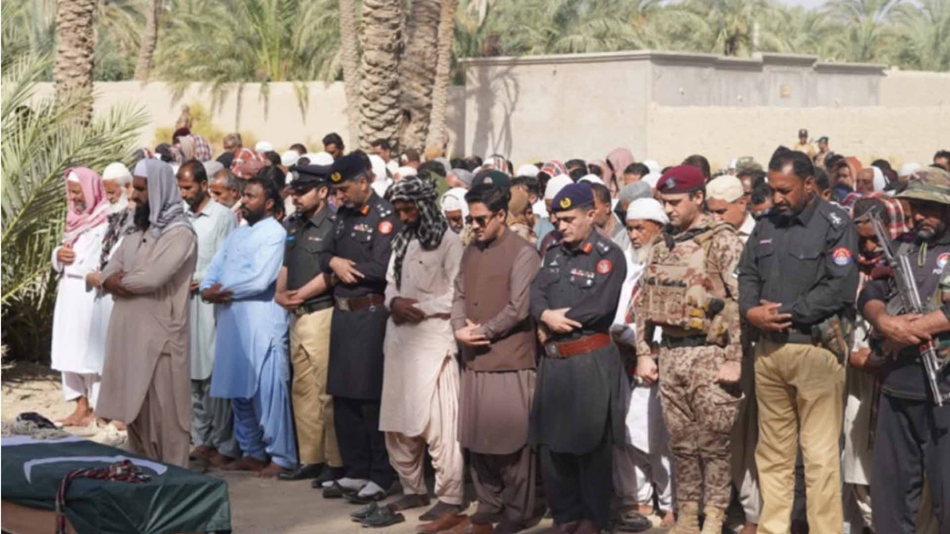 شہید لانس نائیک شاہ حسین کی نمازِ جنازہ ادا، فوجی و سول حکام کی شرکت