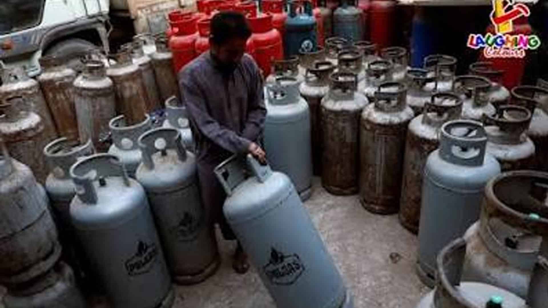ایران سے ایل پی جی کی ترسیل بحال، دو روز میں فی کلو قیمت 40 روپے تک کم ہوگئی، مزید کمی کا امکان