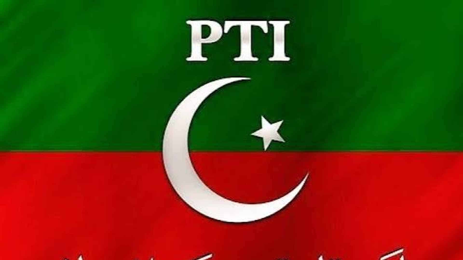 لانگ مارچ ملتوی ہونے کی خبرسنتے ہی    پی ٹی آئی کارکنوں  نے سہیل آفرید ی  کو آڑے ہاتھوں لے لیا