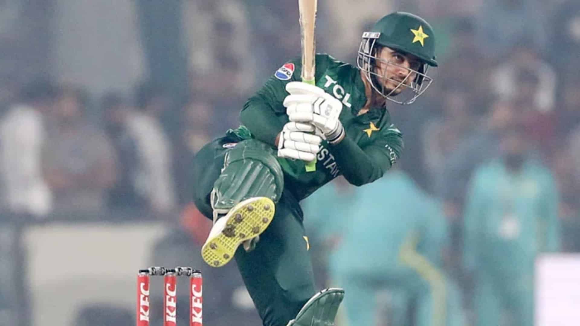 سہ ملکی سیریز : صائم ایوب ون ڈے سکواڈ سے باہر، صاحبزادہ فرحان کی انٹری