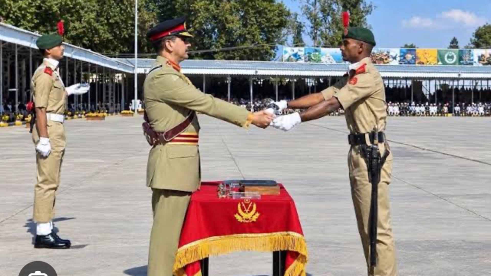 صوبیدار میجر کا بیٹا بازی لے گیا، پی ایم اے میں تلوارِ اعزاز سمیت چار اعزازات جیت لیے