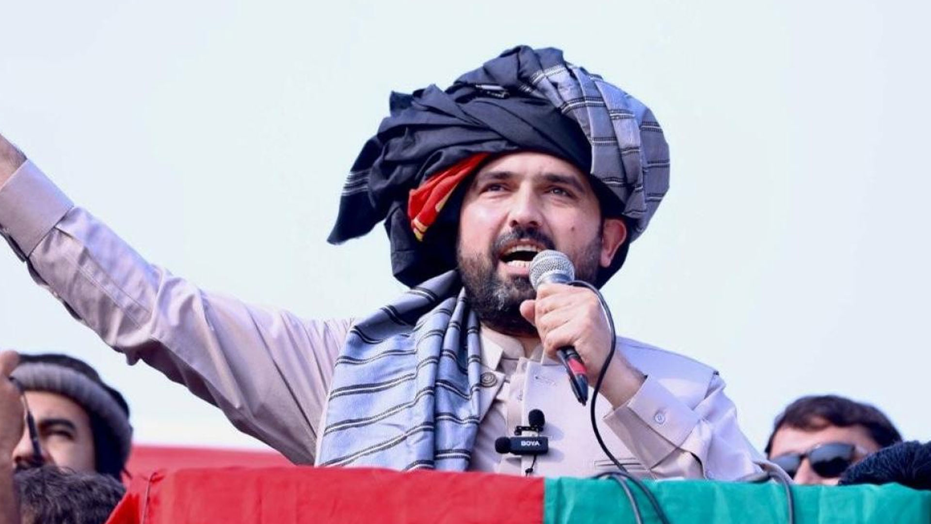 ملکی تنصیبات کو آگ لگانے والوں کے گرد قانون کا گھیرا تنگ، ریڈیو پاکستان حملہ کیس میں سہیل آفریدی سمیت پانچ ملزمان کے وارنٹ جاری