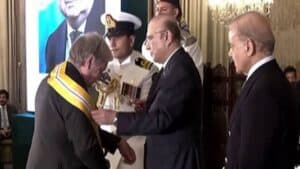 صدر مملکت نے اقوام متحدہ کے جنرل سیکریٹری انتونیو گوتریس کو نشان امتیار سے نواز دیا