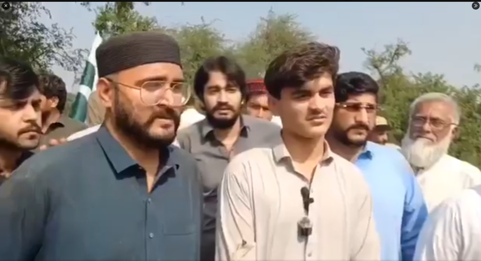 والد کی شہادت پر فخر ہے، پولیس میں بھرتی ہو کر خوارج سے لڑوں گا، شہید ایس ایچ او  افضل خان کے بیٹے کا عزم