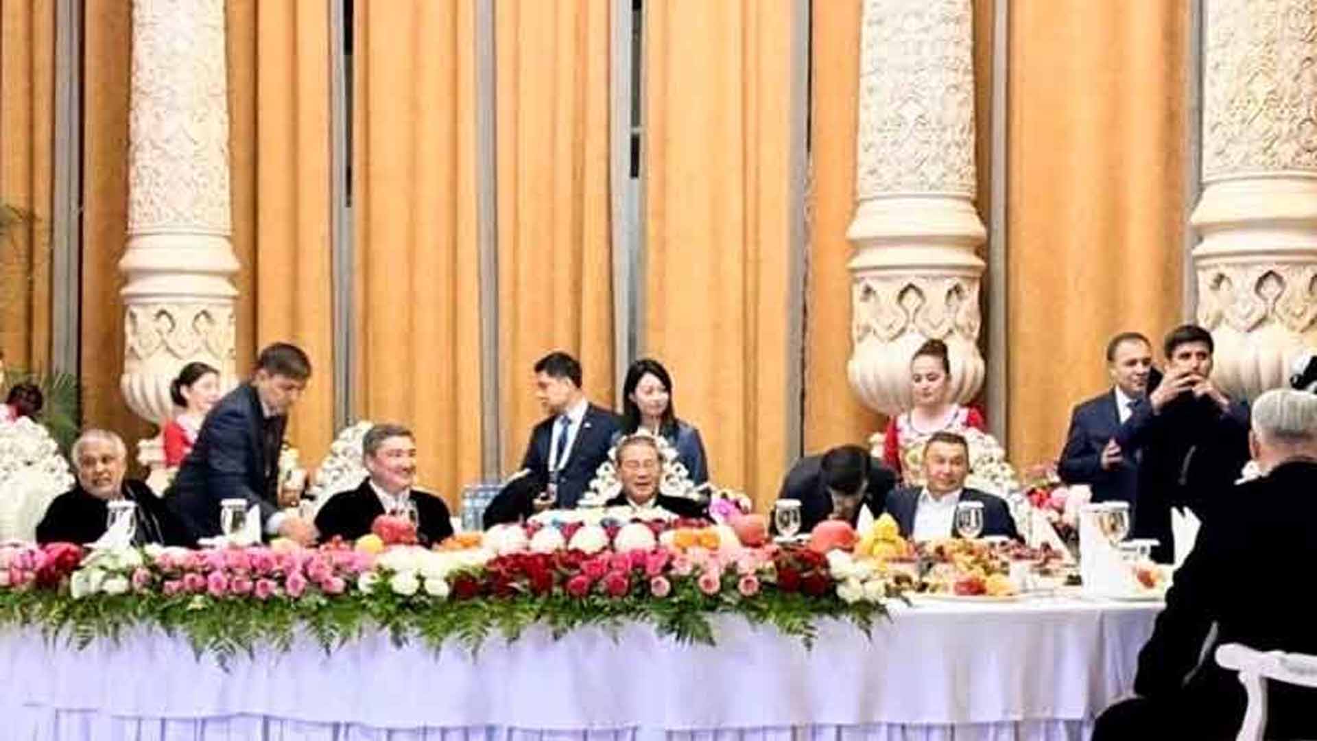 نائب وزیراعظم اسحاق ڈار کا ایس سی او رہنمائوں سے اہم رابطہ،مختلف ممالک کی اعلیٰ قیادت سے ملاقاتیں
