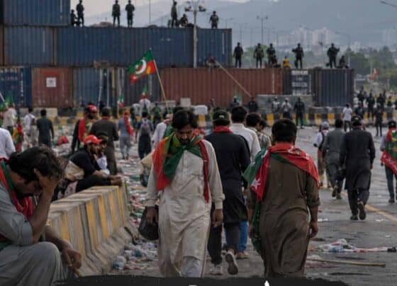 پی ٹی آئی لانگ مارچ