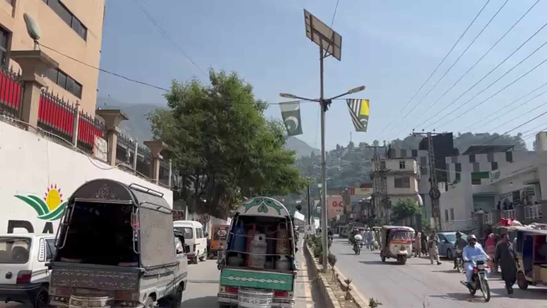 مظفرآباد میں ہڑتال کی کال بے اثر، ’’بند مطلب بند‘‘ کا نعرہ ٹھس ہوگیا