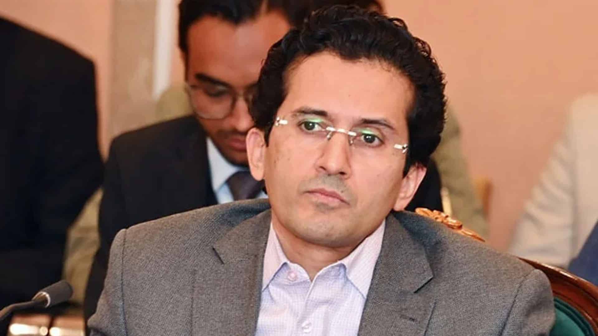 سردیوں میں گیس کی قلت کا خدشہ ختم؟وفاقی وزیر نے بڑی خوشخبری سنا دی